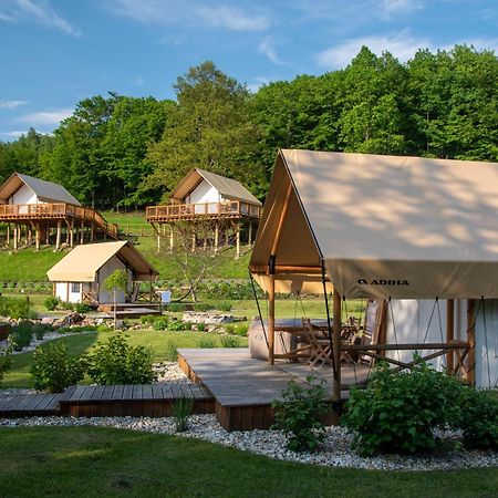 Forrest Glamping Hotel Banská Štiavnica Екстериор снимка