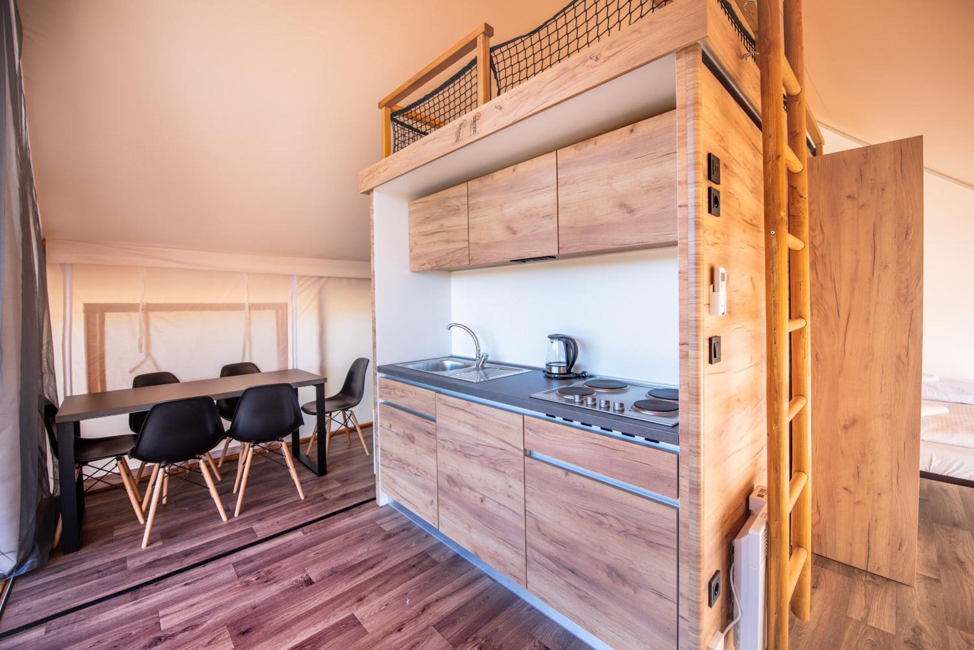 Forrest Glamping Hotel Banská Štiavnica Екстериор снимка