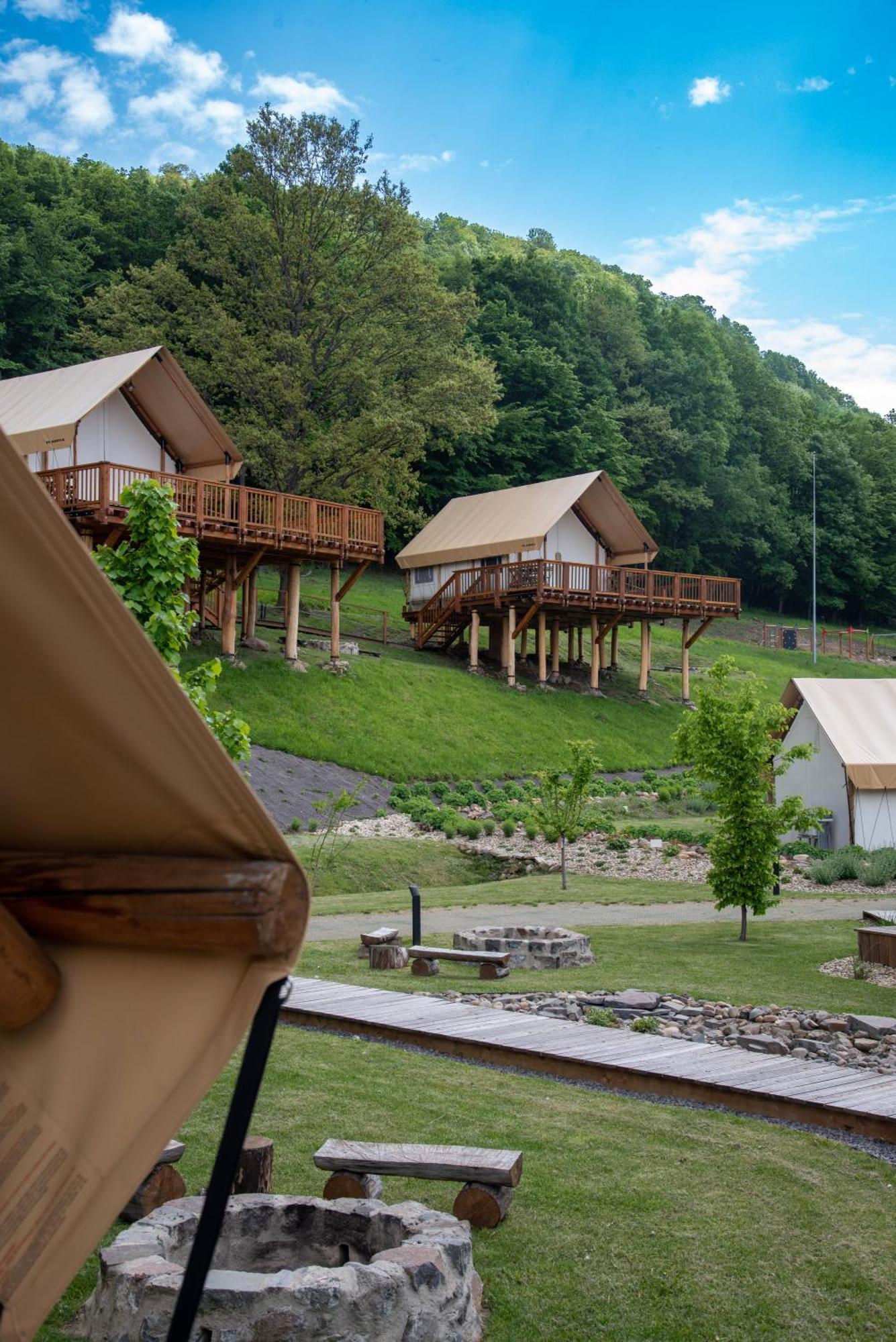 Forrest Glamping Hotel Banská Štiavnica Екстериор снимка