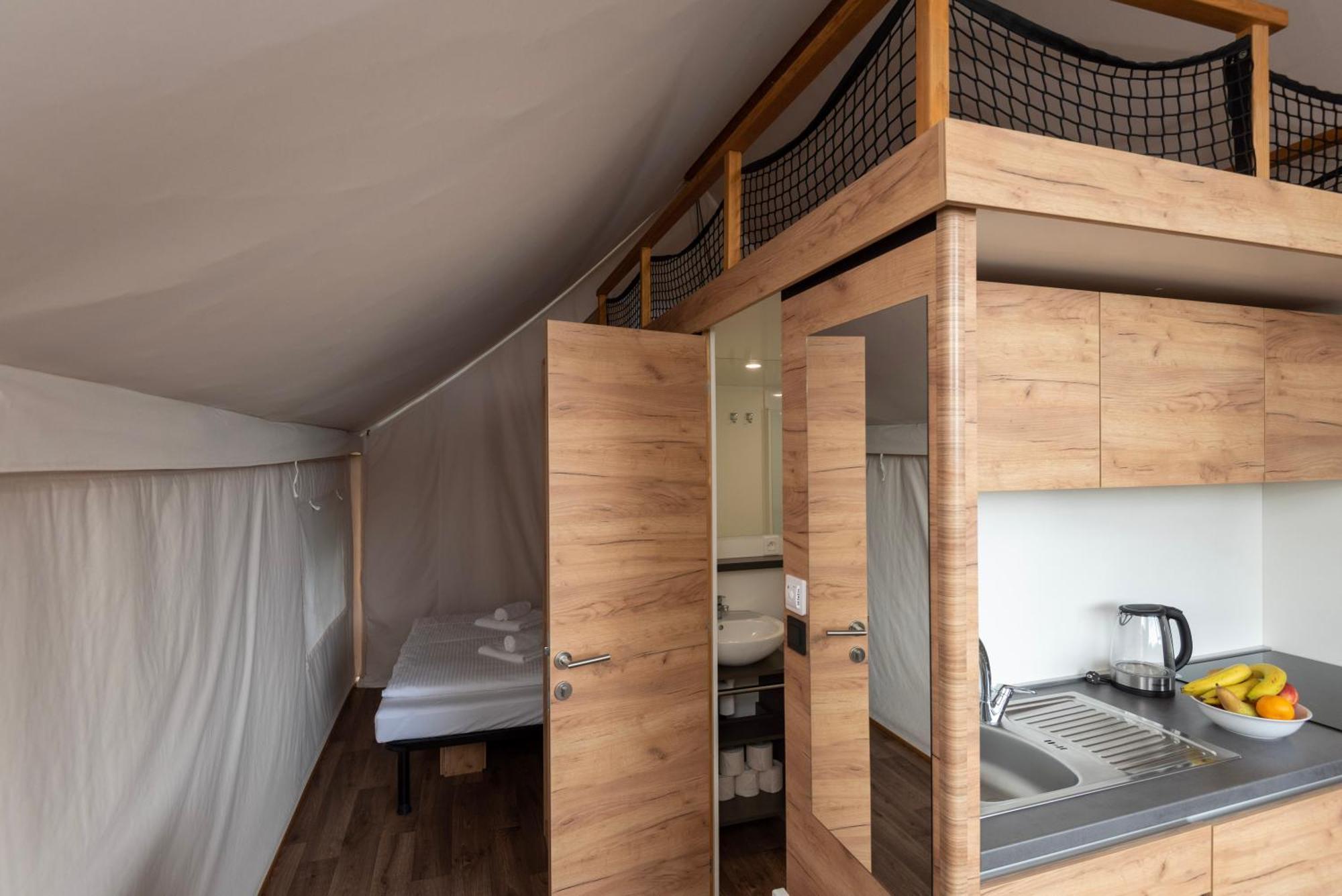 Forrest Glamping Hotel Banská Štiavnica Екстериор снимка