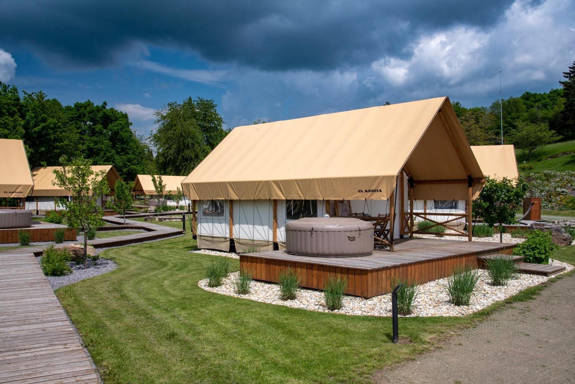 Forrest Glamping Hotel Banská Štiavnica Екстериор снимка
