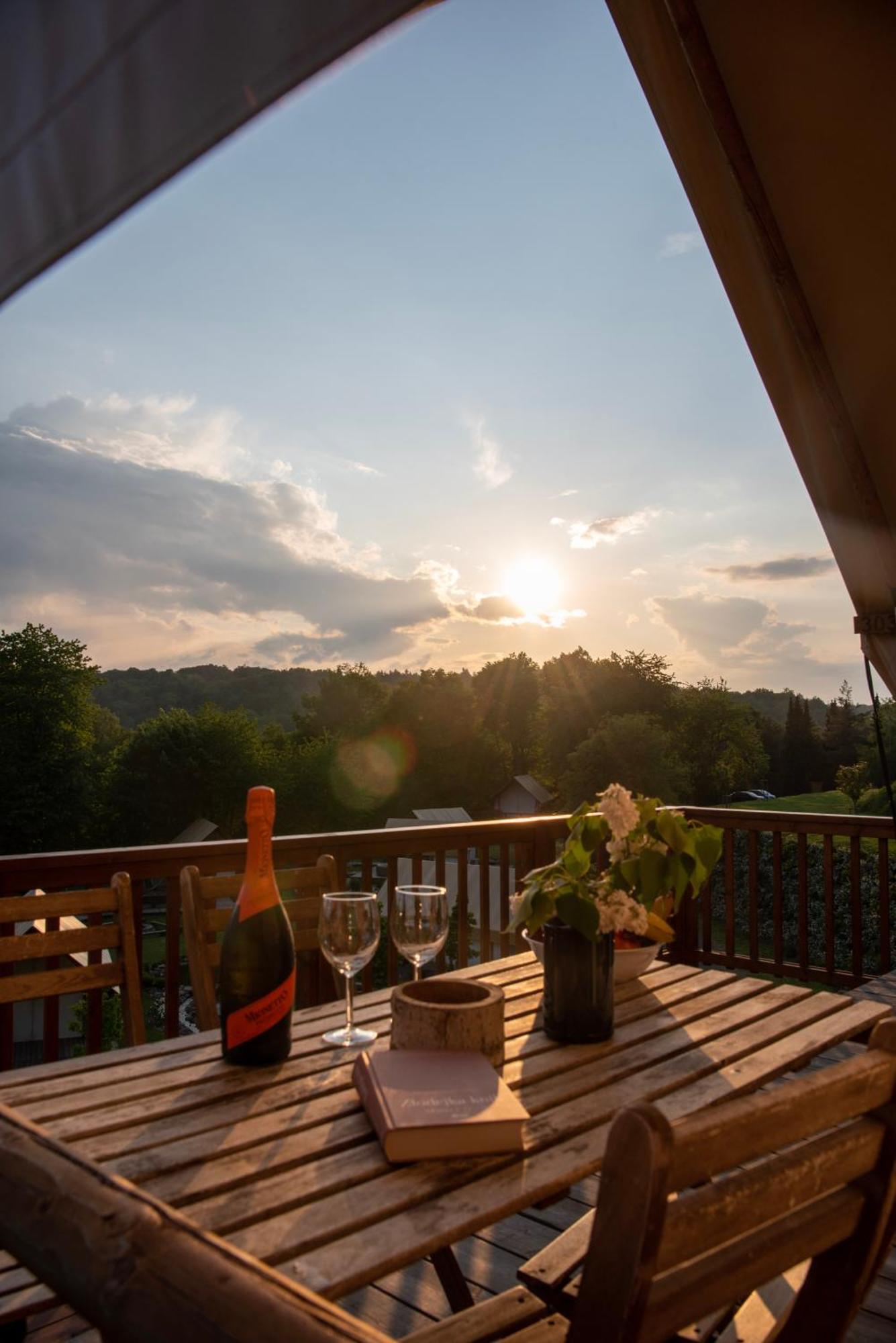 Forrest Glamping Hotel Banská Štiavnica Екстериор снимка